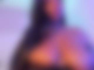 Cinnamoon's Live Sex Cam Show