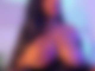 Live cam show with Cinnamoon - Facial on Soda Cam