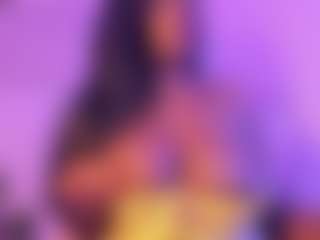Cinnamoon's Live Sex Cam Show