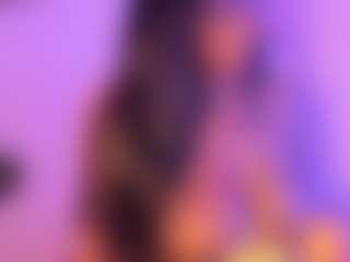 Cinnamoon's Live Sex Cam Show