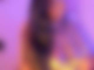 Cinnamoon's Live Sex Cam Show