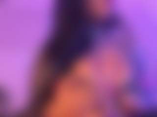 Cinnamoon's Live Sex Cam Show