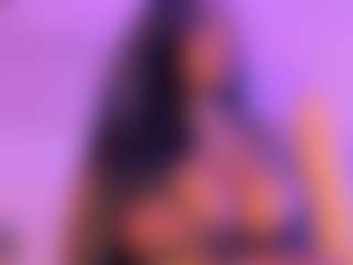 Cinnamoon's Live Sex Cam Show