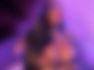 Cinnamoon's Live Sex Cam Show
