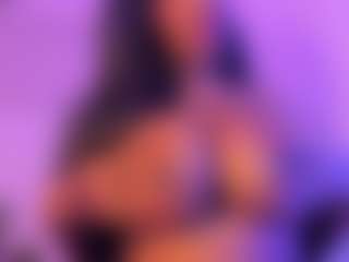 Cinnamoon's Live Sex Cam Show