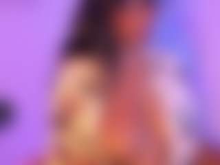Cinnamoon's Live Sex Cam Show