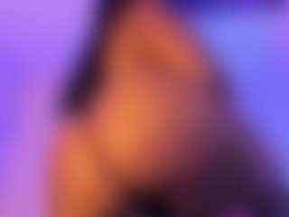 Cinnamoon's Live Sex Cam Show