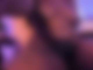 Live cam show with Cinnamoon - Strip Black on SmokeAndPoke
