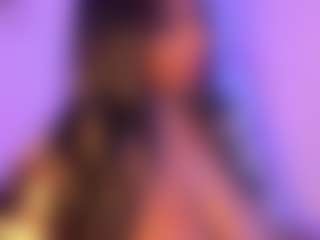 Live cam show with Cinnamoon - Public Ebony on infinitiblacc.com