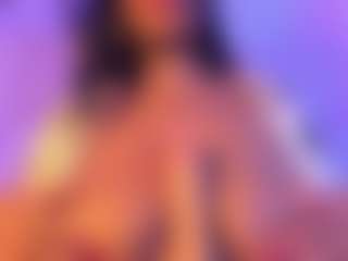 Live cam show with Cinnamoon - Shaved Pussy Brown Hair on dropp.cam