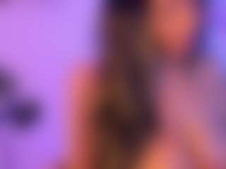Live cam show with Cinnamoon - Public Ebony on alttransgirls