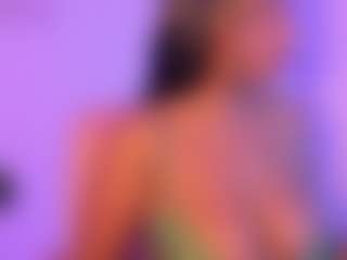Cinnamoon's Live Sex Cam Show