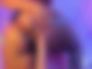 Cinnamoon's Live Sex Cam Show