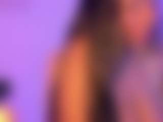 Cinnamoon's Live Sex Cam Show