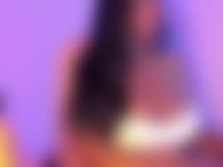 Cinnamoon's Live Sex Cam Show