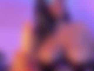 Cinnamoon's Live Sex Cam Show
