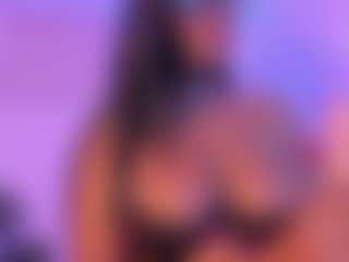 Cinnamoon's Live Sex Cam Show