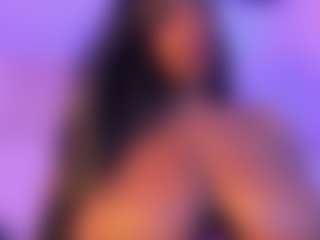 Cinnamoon's Live Sex Cam Show