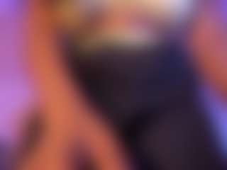 Cinnamoon's Live Sex Cam Show
