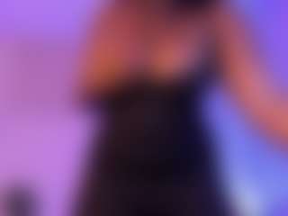 Cinnamoon's Live Sex Cam Show