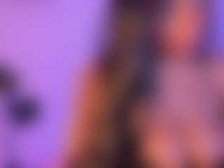 Cinnamoon's Live Sex Cam Show