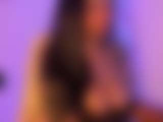 Cinnamoon's Live Sex Cam Show