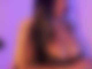 Cinnamoon's Live Sex Cam Show