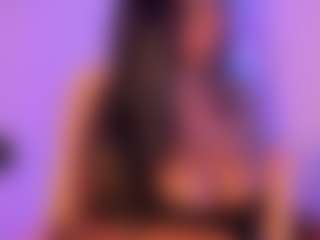 Cinnamoon's Live Sex Cam Show