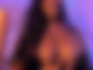 Cinnamoon's Live Sex Cam Show