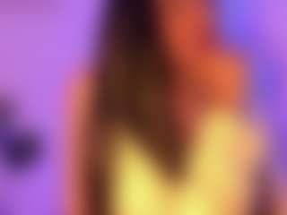 Cinnamoon's Live Sex Cam Show