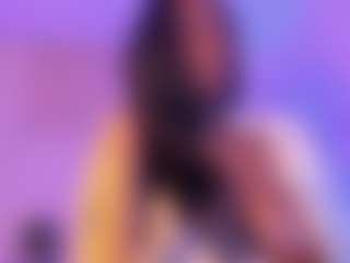 Cinnamoon's Live Sex Cam Show
