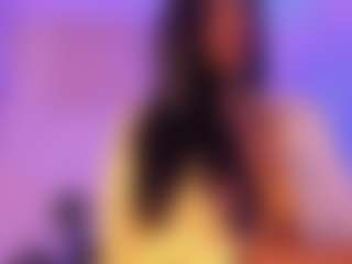 Cinnamoon's Live Sex Cam Show