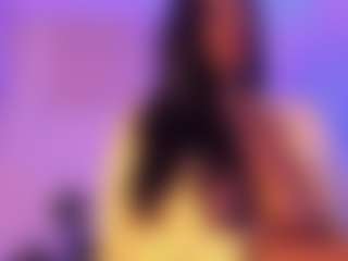 Cinnamoon's Live Sex Cam Show