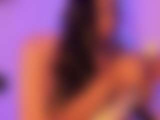 Cinnamoon's Live Sex Cam Show