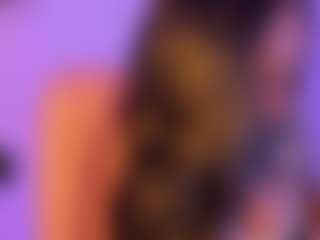 Cinnamoon's Live Sex Cam Show