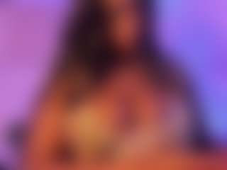 Cinnamoon's Live Sex Cam Show