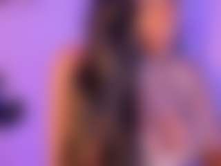 Cinnamoon's Live Sex Cam Show