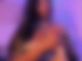 Cinnamoon's Live Sex Cam Show