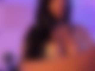 Cinnamoon's Live Sex Cam Show