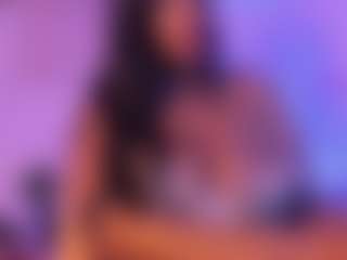 Cinnamoon's Live Sex Cam Show