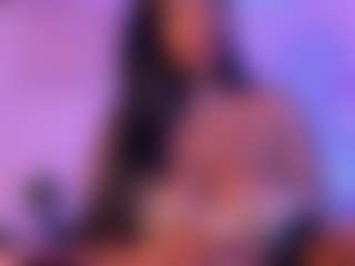 Cinnamoon's Live Sex Cam Show