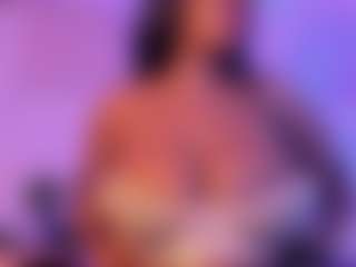 Cinnamoon's Live Sex Cam Show