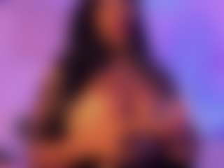 Cinnamoon's Live Sex Cam Show