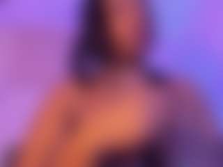 Cinnamoon's Live Sex Cam Show