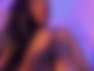 Live cam show with Cinnamoon - Public Toys on Camsoda