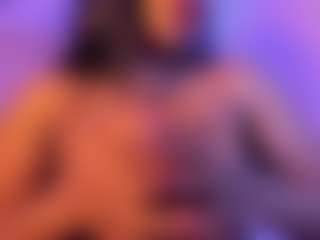 Cinnamoon's Live Sex Cam Show