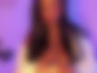 Live cam show with Cinnamoon - Ebony on SmokeAndPoke | colombia