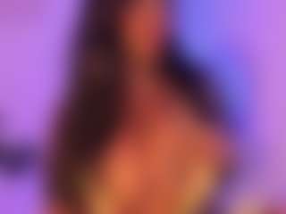 Live cam show with Cinnamoon - Ebony on Milf Play | colombia