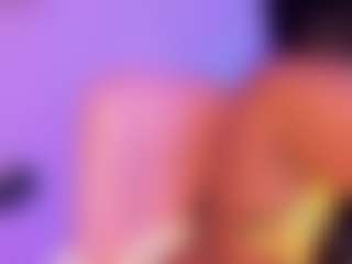 Live cam show with Cinnamoon - BBW Ebony on Lustler
