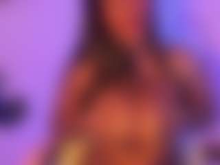 Cinnamoon-Natural Boobs's Live Sex Cam Show
